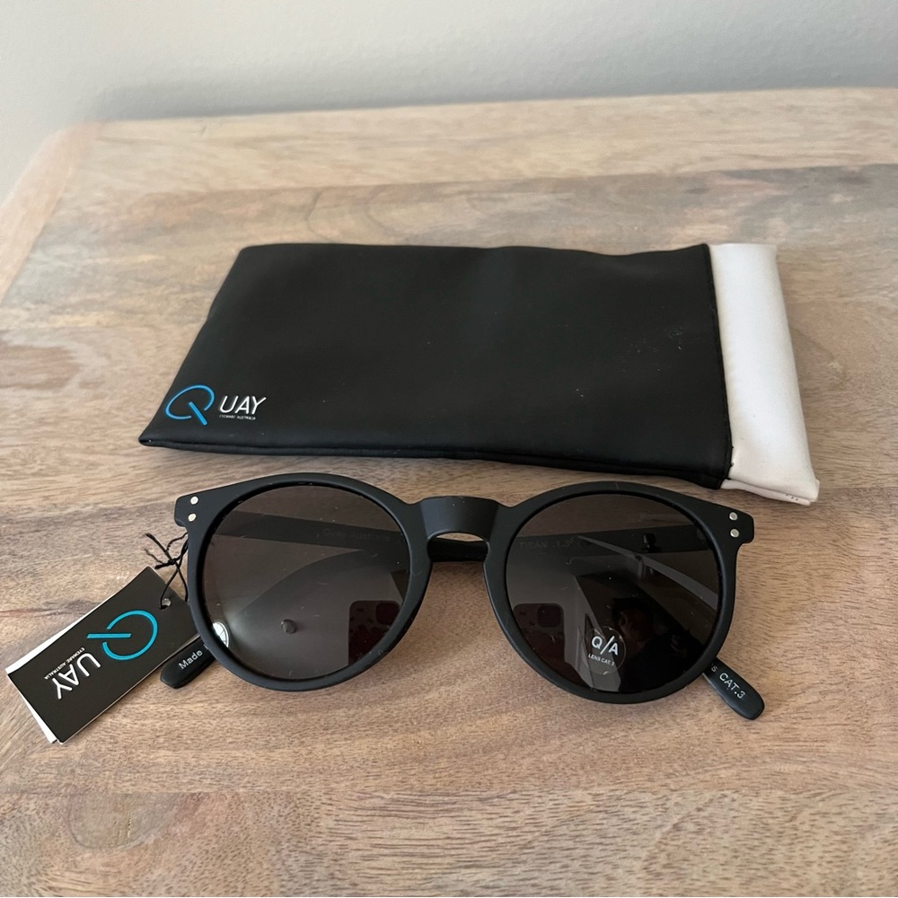 Quay Australia Tisan Round Sunglasses